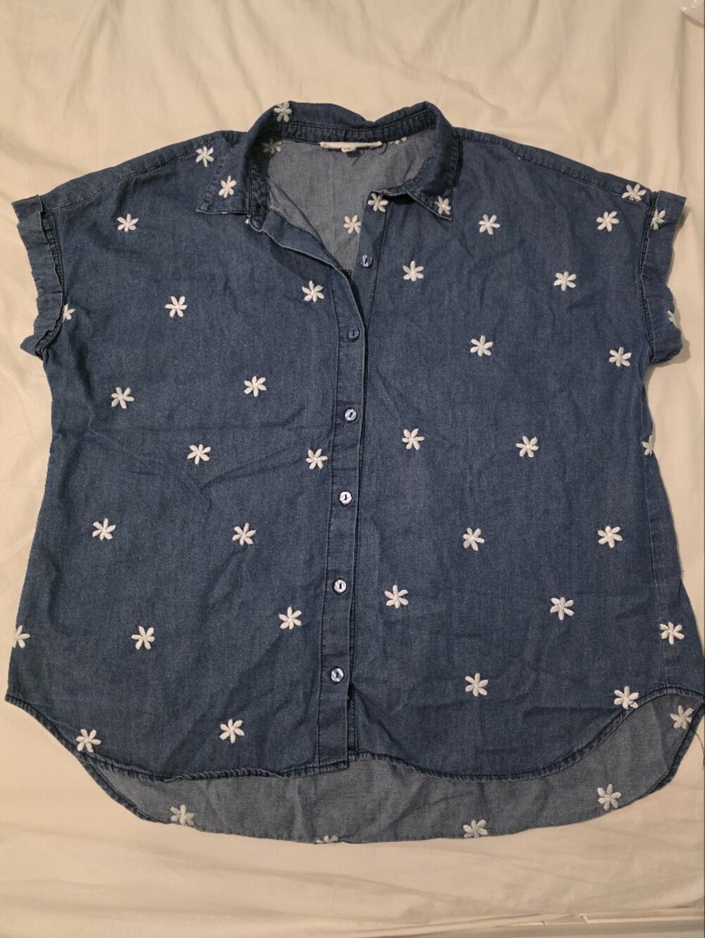 Jane + Delancey Embroidered Daisy Denim Button-Up Shirt Blue